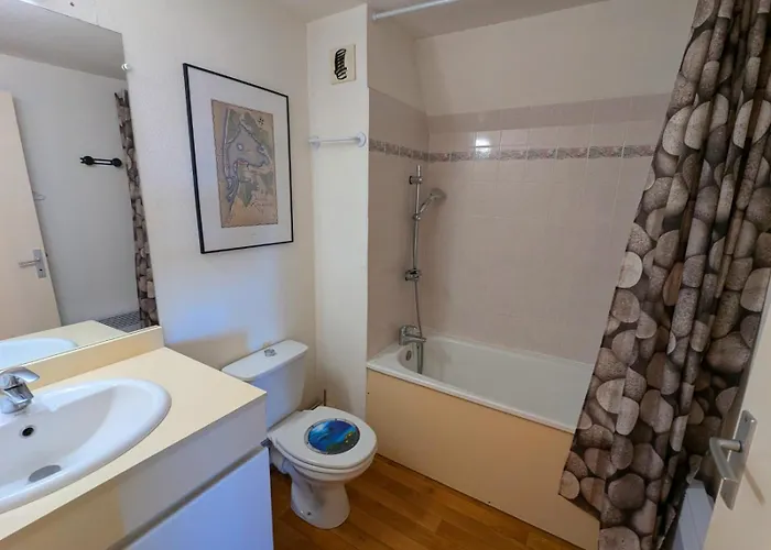 Superbe Avec Vue Sur La *