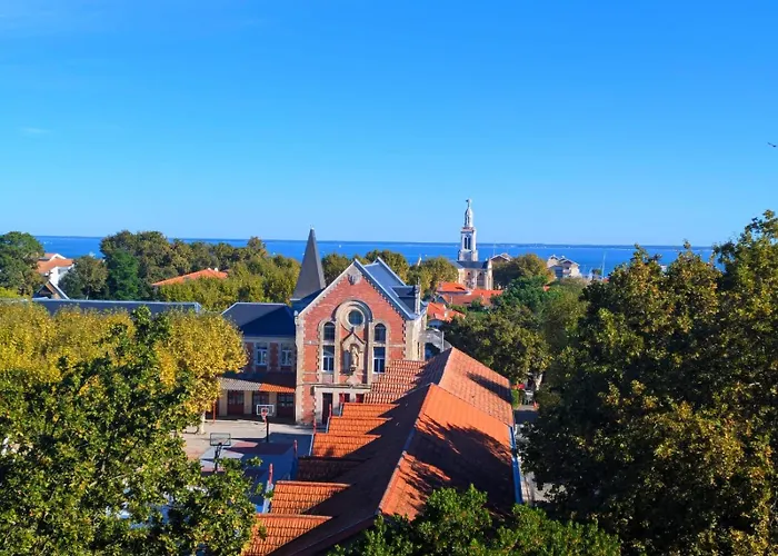 Superbe Avec Vue Sur La アパート